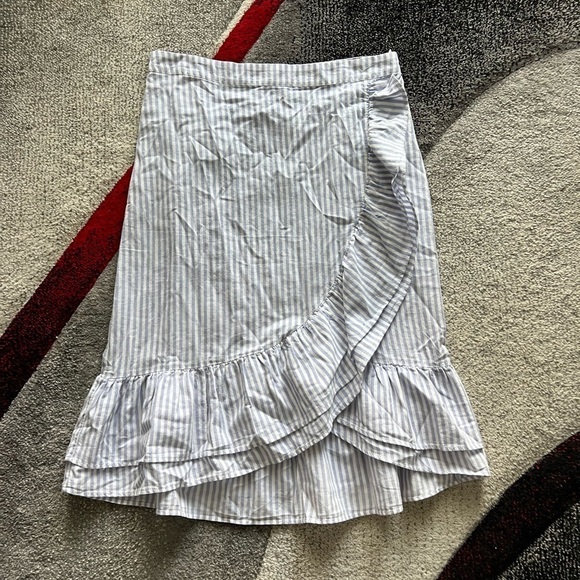 GAP Faux Wrap MIDI Striped Skirt - Picture 3 of 6